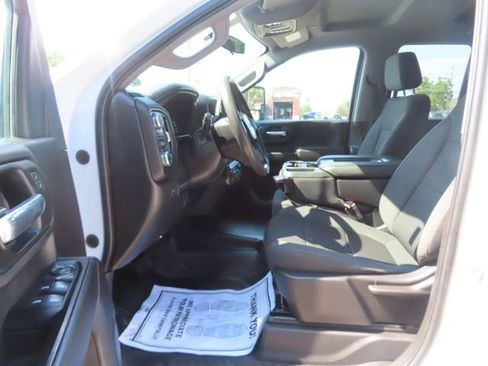 Used 2022 GMC Sierra 2500 Pro w/ Convenience Package AWD/4WD image 17