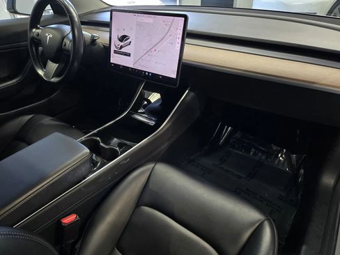 Used 2018 Tesla Model 3 Long Range RWD image 5