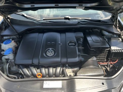 Used 2010 Volkswagen Jetta SE FWD image 17