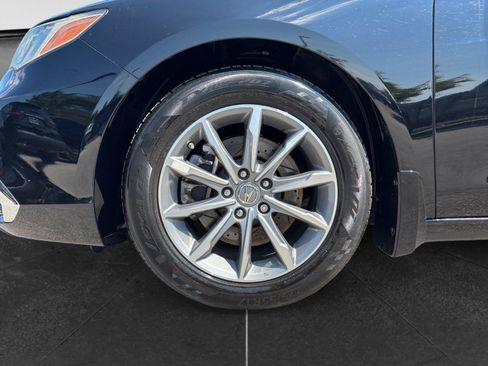 Used 2018 Acura TLX FWD image 9