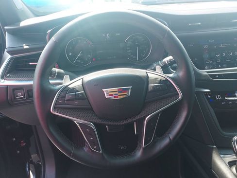 Used 2024 Cadillac XT5 Sportv w/ LPO, Floor Liner Package AWD/4WD image 17