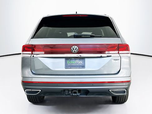 Used 2025 Volkswagen Atlas SE AWD/4WD image 7