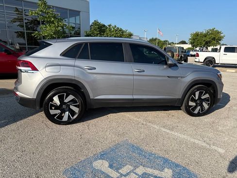 Used 2026 Volkswagen Atlas Cross Sport SE AWD/4WD image 32