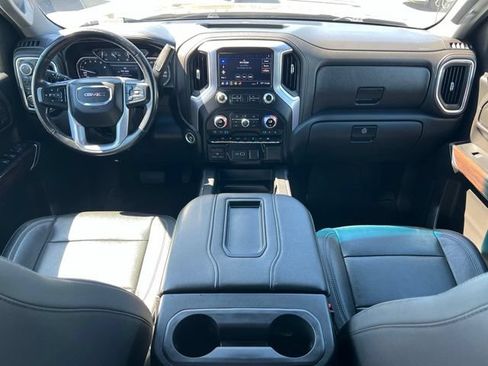 Used 2019 GMC Sierra 1500 SLT w/ SLT Convenience Package AWD/4WD image 10