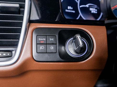 Used 2023 Porsche Cayenne Turbo image 46