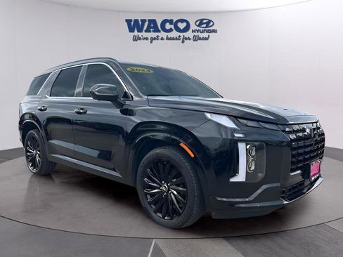 Used 2024 Hyundai Palisade Calligraphy AWD/4WD image 2