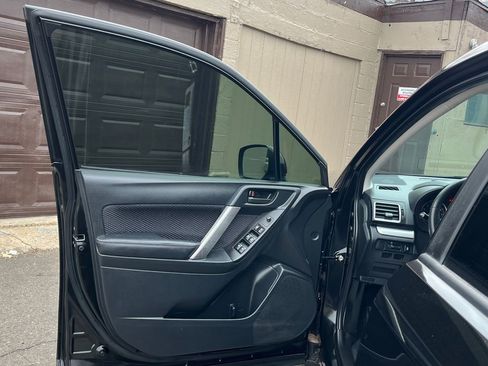 Used 2018 Subaru Forester 2.5i Premium w/ All-Weather Package image 10