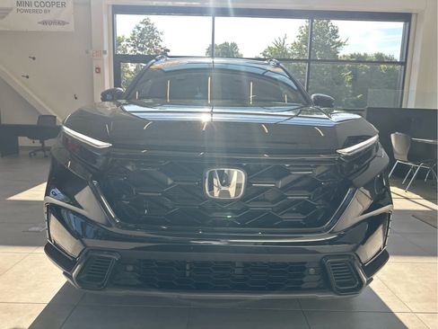 Used 2025 Honda CR-V Sport Touring image 4