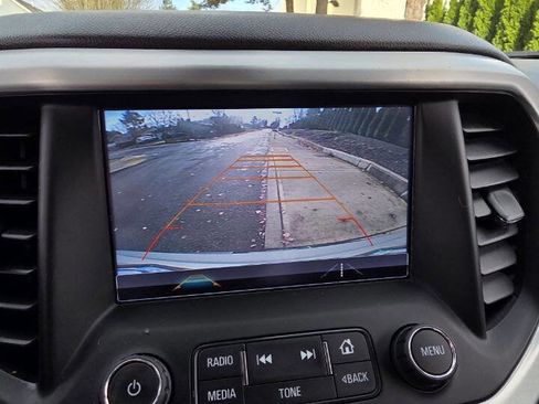 Used 2017 GMC Acadia SLT image 18