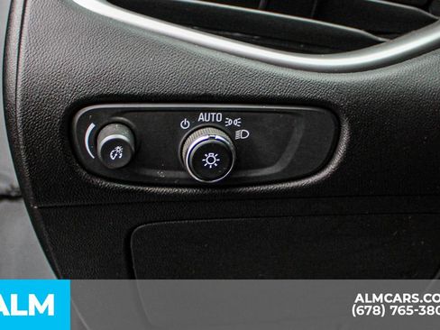 Used 2024 Chevrolet Malibu LT image 30