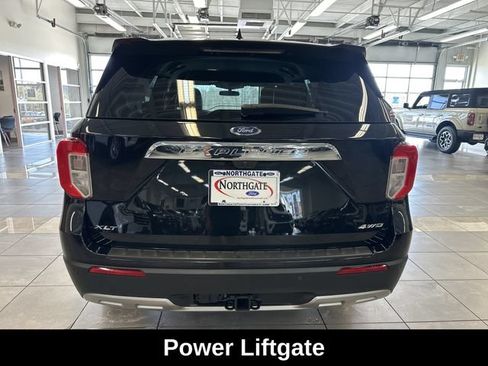 Used 2023 Ford Explorer XLT w/ Equipment Group 202A AWD/4WD image 15