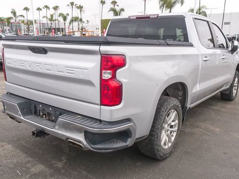 Used 2020 Chevrolet Silverado 1500 LT w/ Convenience Package AWD/4WD image 9