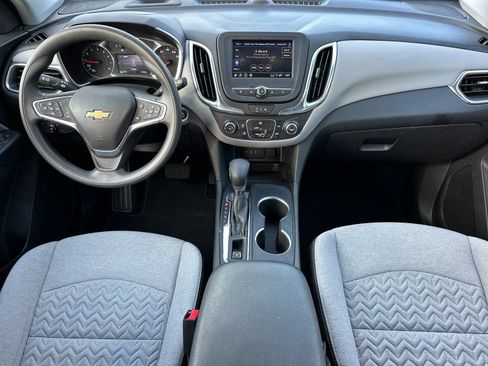 Used 2022 Chevrolet Equinox LT FWD image 12