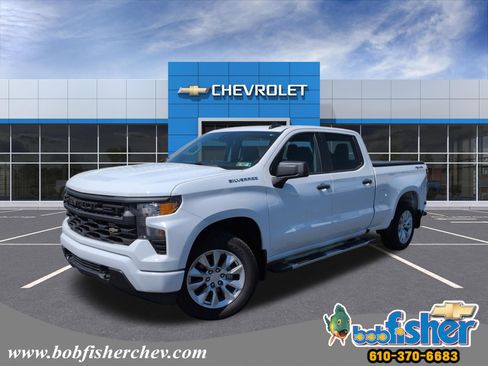 Used 2024 Chevrolet Silverado 1500 Custom image 1