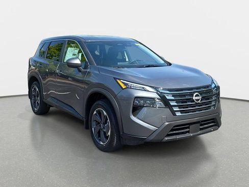 Certified 2025 Nissan Rogue SV FWD image 3
