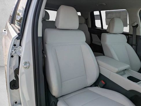 New 2026 Hyundai Santa Fe SE FWD image 19