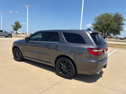 Used 2018 Dodge Durango R/T w/ Technology Group RWD image 2