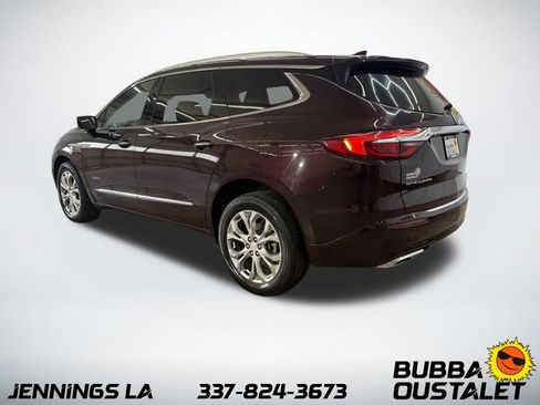 Used 2020 Buick Enclave Avenir FWD image 3