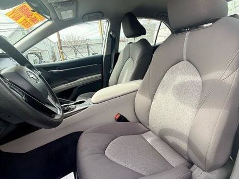 Used 2023 Toyota Camry LE FWD image 9