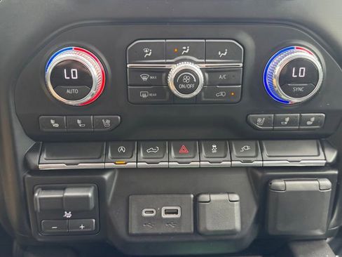 Used 2021 GMC Sierra 1500 SLT w/ SLT Premium Package image 24