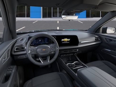 New 2027 Chevrolet Traverse LT w/ Driver Confidence Package AWD/4WD image 16