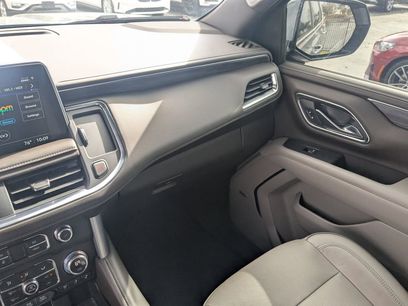 Used 2021 GMC Yukon SLT w/ Rear Media and Nav Package