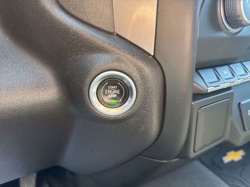 Used 2022 Chevrolet Silverado 1500 Custom Trail Boss image 29