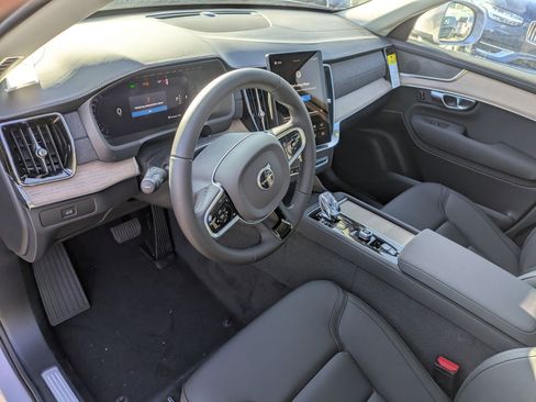 New 2026 Volvo XC90 B5 Plus w/ Protection Package image 12