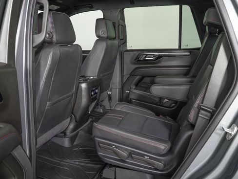 Used 2026 Chevrolet Tahoe RST w/ RST Performance Edition AWD/4WD image 16