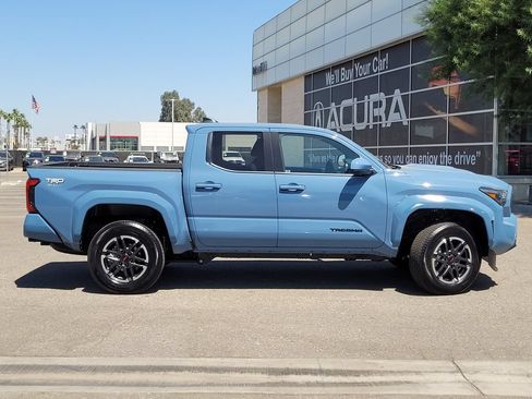 Used 2026 Toyota Tacoma TRD Sport AWD/4WD image 5