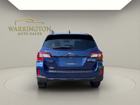Used 2017 Subaru Outback 2.5i Premium AWD/4WD image 6