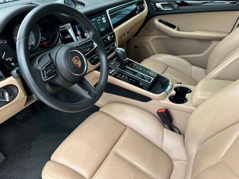 Used 2022 Porsche Macan S image 4