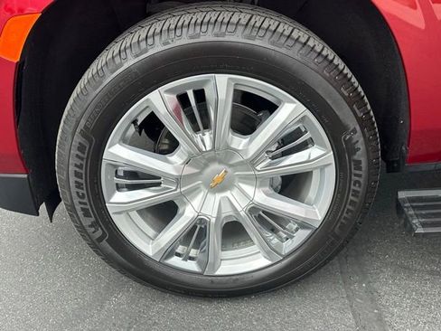 Used 2021 Chevrolet Tahoe High Country AWD/4WD image 34
