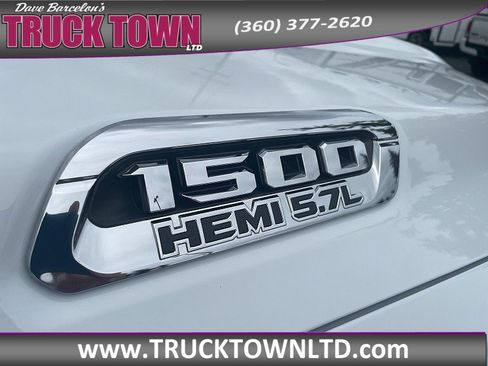 Used 2022 RAM 1500 Big Horn AWD/4WD image 40