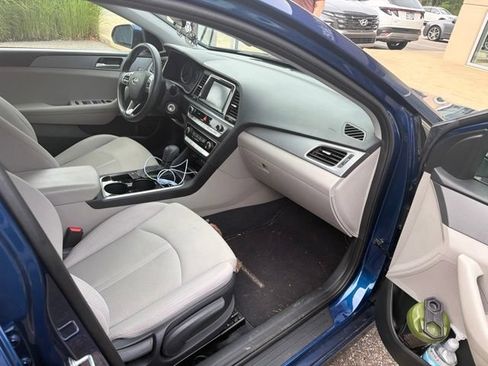 Used 2018 Hyundai Sonata SE FWD image 5