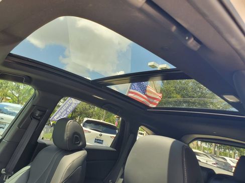 Used 2025 Acura RDX SH-AWD image 17