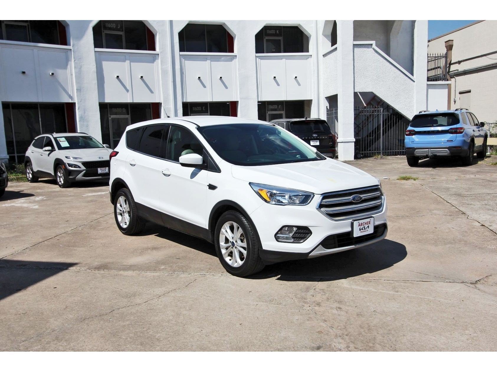 Used 2019 Ford Escape SE FWD image 9