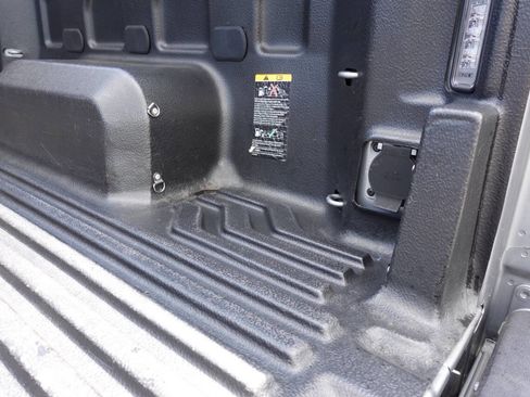 Used 2023 Chevrolet Silverado 1500 LT AWD/4WD image 25