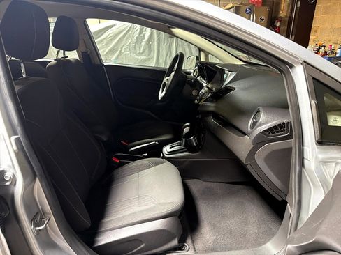 Used 2018 Ford Fiesta SE w/ Equipment Group 201A image 16