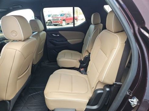 Certified 2023 Chevrolet Traverse Premier w/ LPO, Floor Liner Package image 15