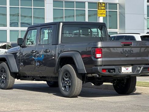 New 2026 Jeep Gladiator Sport AWD/4WD image 5