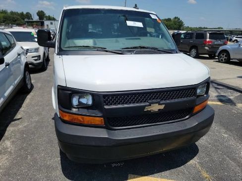Used 2017 Chevrolet Express 3500 LS RWD image 2