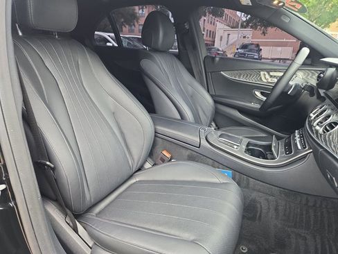 Certified 2021 Mercedes-Benz E 350 4MATIC Sedan image 21