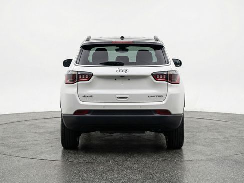 Used 2025 Jeep Compass Limited AWD/4WD image 7