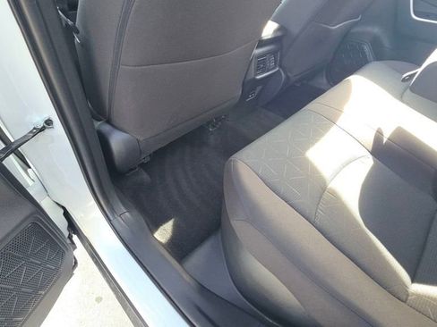 Used 2025 Toyota RAV4 XLE AWD/4WD image 18