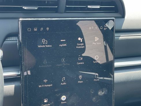 New 2026 GMC Terrain Elevation w/ Technology Package II FWD image 13