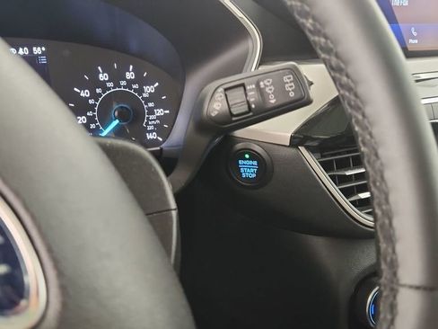 Used 2022 Ford Escape SEL image 18