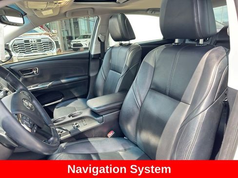 Used 2017 Toyota Avalon Limited w/ All Weather Liner Package image 12