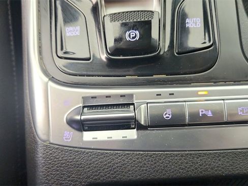 Used 2025 Kia Carnival SX Prestige image 26