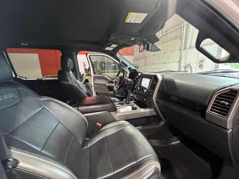Used 2018 Ford F150 Raptor w/ Equipment Group 802A Luxury AWD/4WD image 15